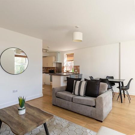 Prime Location Flats Lägenhet London Exteriör bild