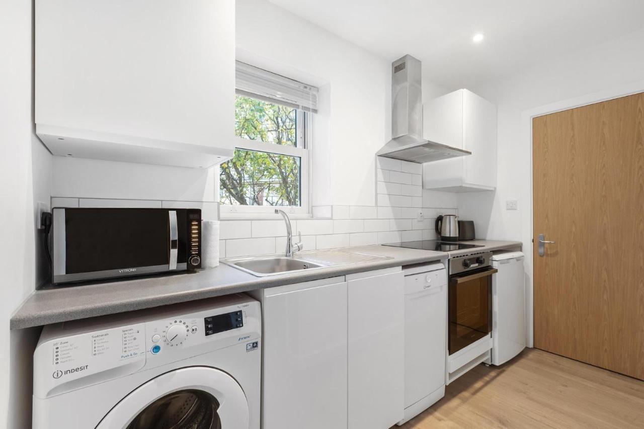 Prime Location Flats Lägenhet London Exteriör bild
