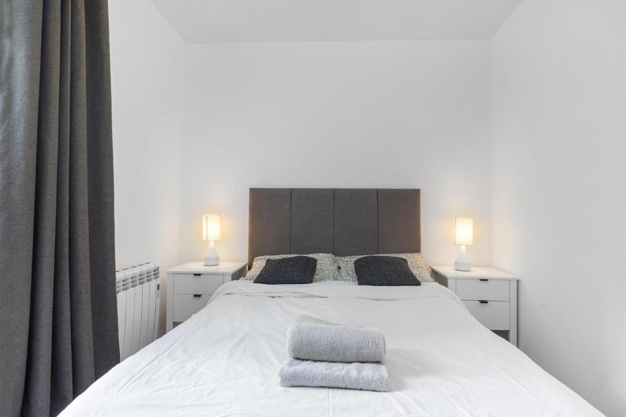 Prime Location Flats Lägenhet London Exteriör bild